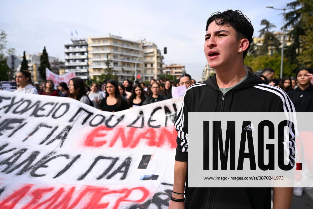 Students protest in Greece, calling for better education and government action to ease the burden of rising living costs. Thessaloniki Greece - ZUMAp191 20261021_zap_p191_024