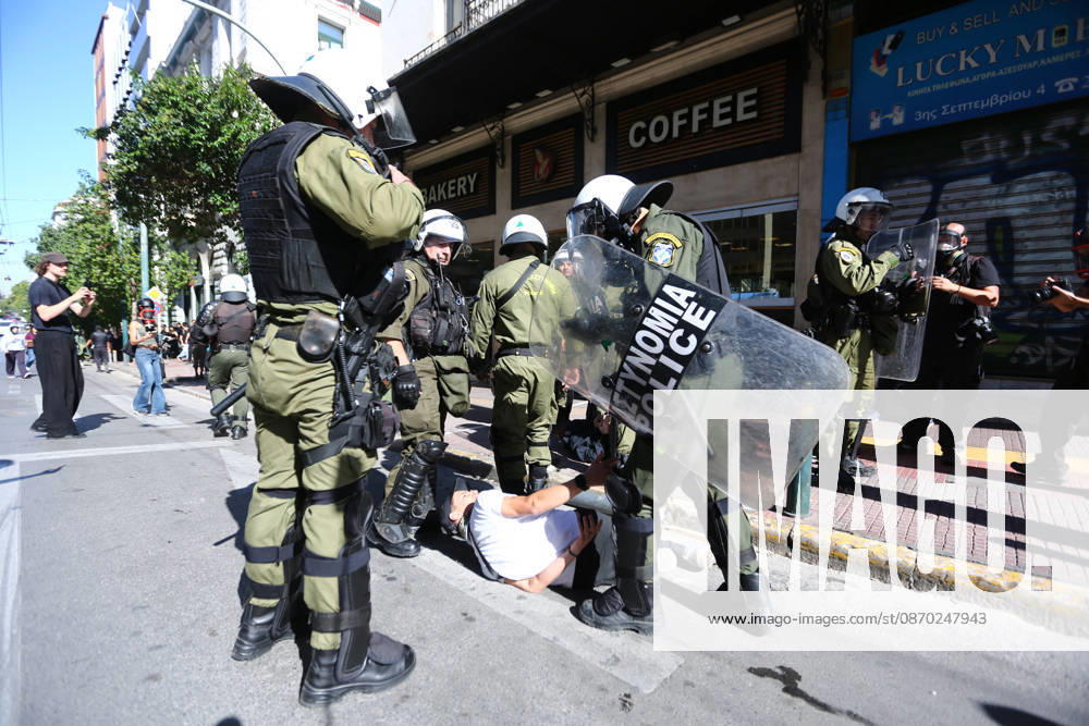 Riot police officers detain a student following minor clashes between students and police in Omonia Square, after a large education protest. Athens GREECE - ZUMAx103 20261021_zip_x103_033