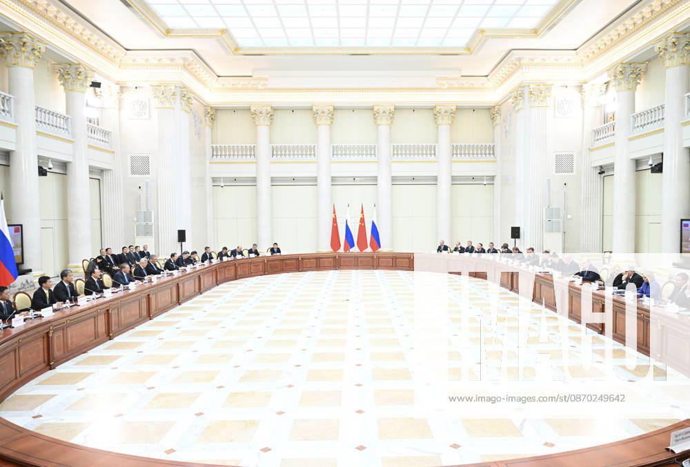 (261021) -- ST. PETERSBURG, Oct. 21, 2026 -- Chinese Premier Li Qiang and Russian Prime Minister Mikhail Mishustin co-chair the 31st regular meeting between Chinese and Russian heads of government in St. Petersburg, Russia, Oct. 21, 2026. ) RUSSIA-ST. PETERSBURG-CHINA-LI QIANG-31ST REGULAR MEETING BETWEEN CHINESE AND RUSSIAN HEADS OF GOVERNMENT YinxBogu