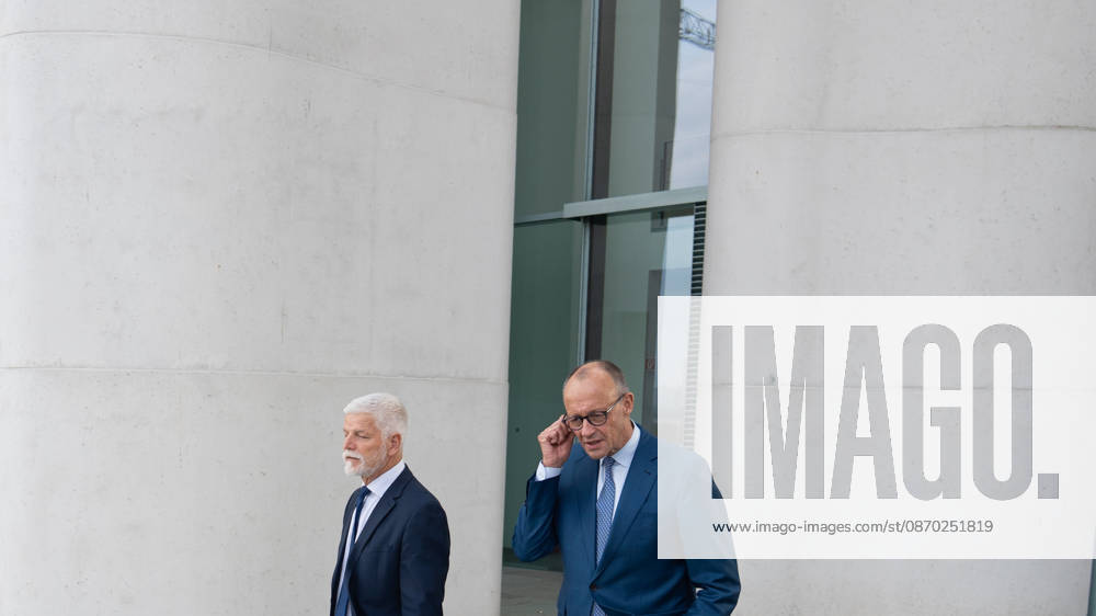 Chancellor Friedrich Merz welcomes Petr Pavel, President of the Czech Republic, to the Federal Chancellery; Czech President at the Federal Chancellery, Berlin, Germany; Berlin, Berlin, Germany; Federal Chancellery