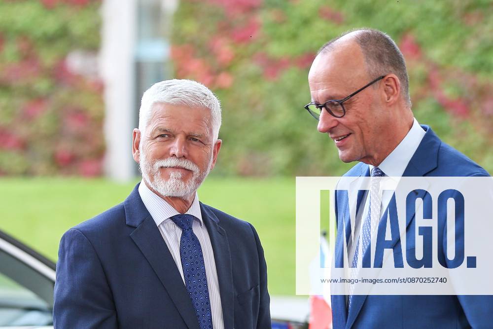 Berlin, Germany, October 21, 2026; Federal Chancellery: Reception for Czech President Petr Pavel and Federal Chancellor Friedrich Merz (CDU)