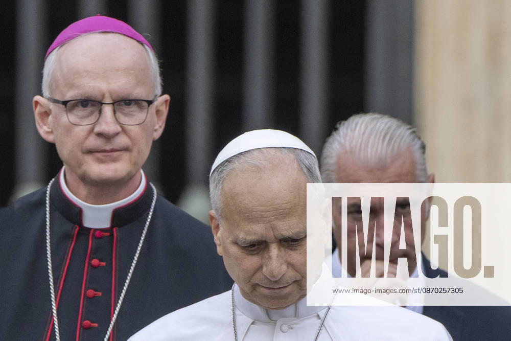ITALY - POPE - VATICAN-2026 10 21 Italy, Rome, Vatican, 2026 10 21: Pope Leo XIV during his weekly general audience in St. Peter s Square at the Vatican Photo by ALESSIA GIULIANI Catholic Press Photo - NO BOOKS