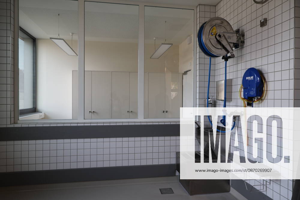The Bautzen branch of the state-owned enterprise Sächsisches Immobilien und Baumanagement (SIB) today held a ceremony to mark the completion of the new prison kitchen at the Bautzen Correctional Facility. The previous prison kitc