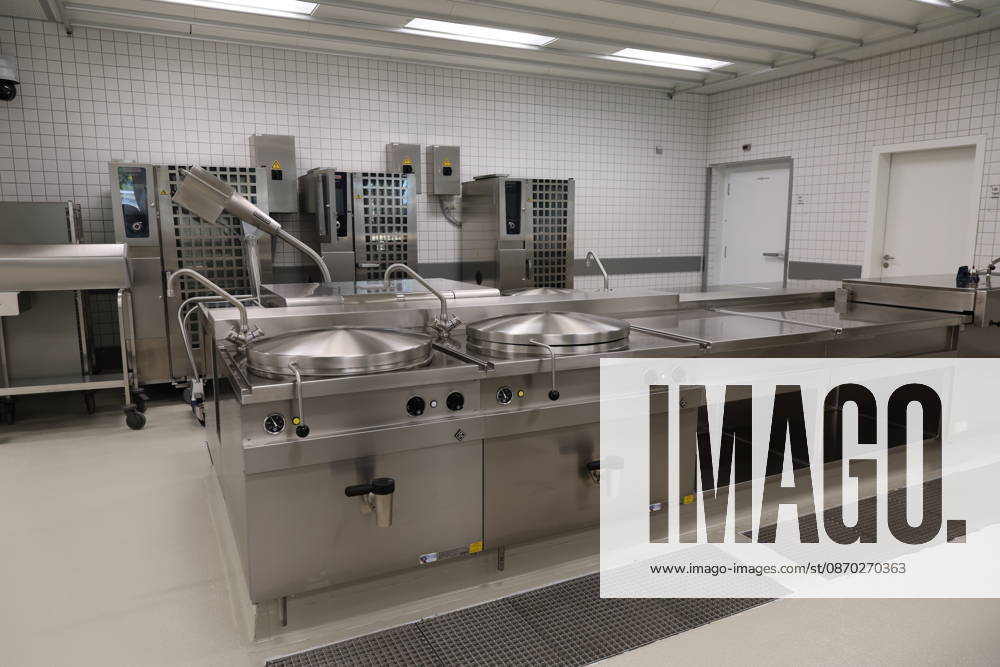 The Bautzen branch of the state-owned enterprise Sächsisches Immobilien und Baumanagement (SIB) today held a ceremony to mark the completion of the new prison kitchen at the Bautzen Correctional Facility. The previous prison kitc