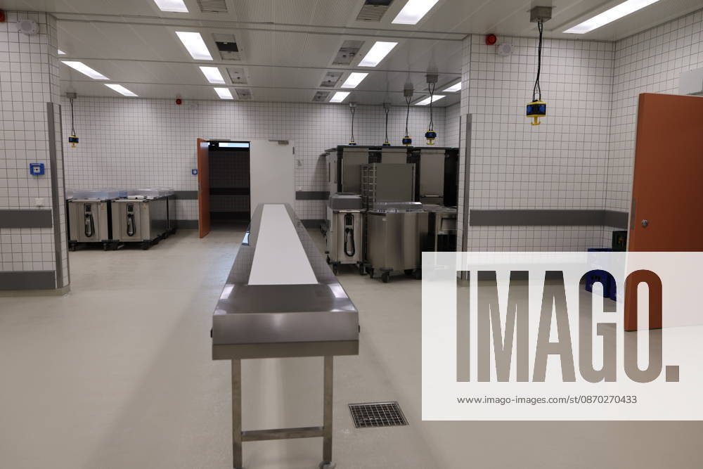 The Bautzen branch of the state-owned enterprise Sächsisches Immobilien und Baumanagement (SIB) today held a ceremony to mark the completion of the new prison kitchen at the Bautzen Correctional Facility. The previous prison kitc