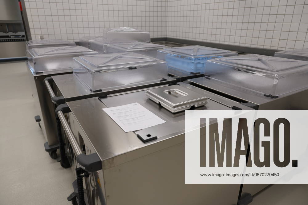 The Bautzen branch of the state-owned enterprise Sächsisches Immobilien und Baumanagement (SIB) today held a ceremony to mark the completion of the new prison kitchen at the Bautzen Correctional Facility. The previous prison kitc