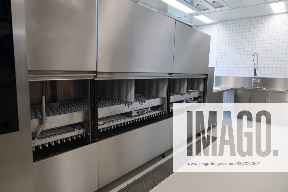 The Bautzen branch of the state-owned enterprise Sächsisches Immobilien und Baumanagement (SIB) today held a ceremony to mark the completion of the new prison kitchen at the Bautzen Correctional Facility. The previous prison kitc
