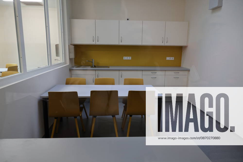 The Bautzen branch of the state-owned enterprise Sächsisches Immobilien und Baumanagement (SIB) today held a ceremony to mark the completion of the new prison kitchen at the Bautzen Correctional Facility. The previous prison kitc