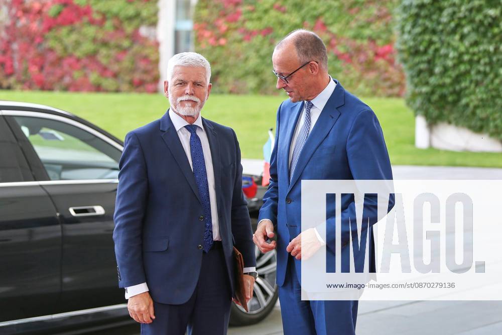 Berlin, Germany, October 21, 2026; Federal Chancellery: Reception for Czech President Petr Pavel and Federal Chancellor Friedrich Merz (CDU)