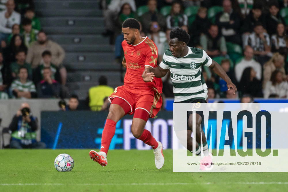 LASK defender XAVIER MBUYAMBA shields the ball from Sporting CP forward NESTORY IRANKUNDA during their UEFA Champions League league phase matchday three game at Estadio Jose Alvalade in Lisbon, Portugal, on October 21, 2026. Lisbon Portugal - ZUMAr238 20261021_zip_r238_007
