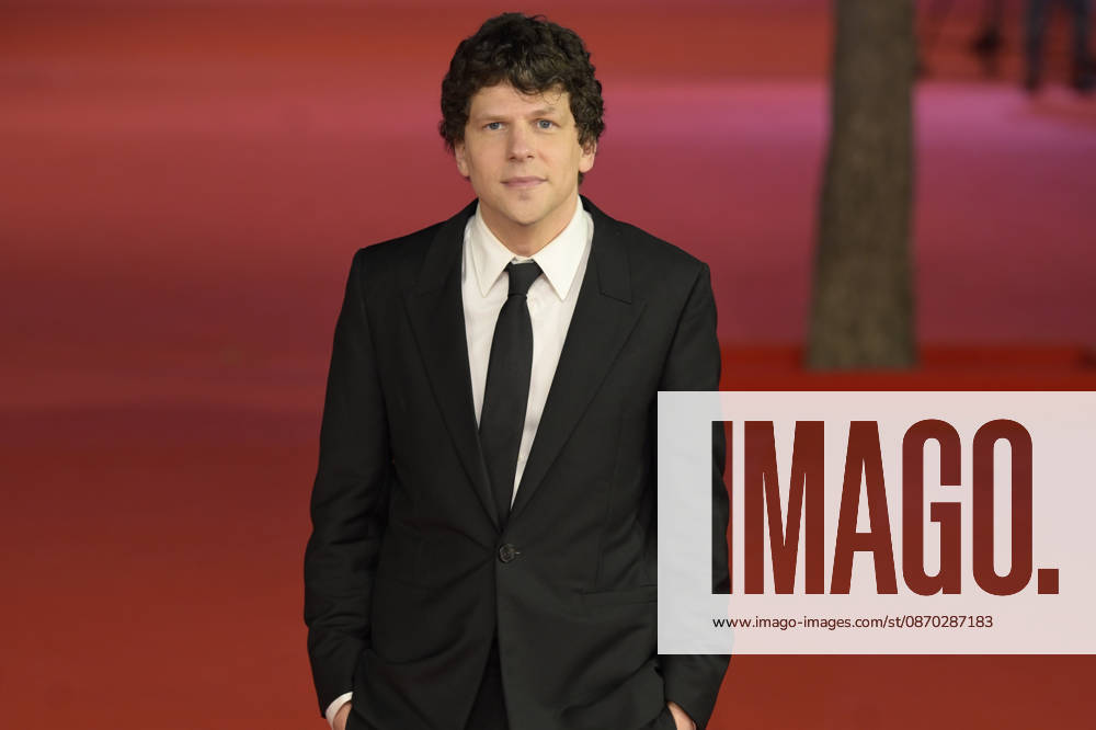 Jesse Eisenberg attends the red carpet of the film The debut at the 2026 Rome Film Fest, held at the Auditorium Parco della Musica. Rome Italy - ZUMAs197 20261021_aaa_s197_448