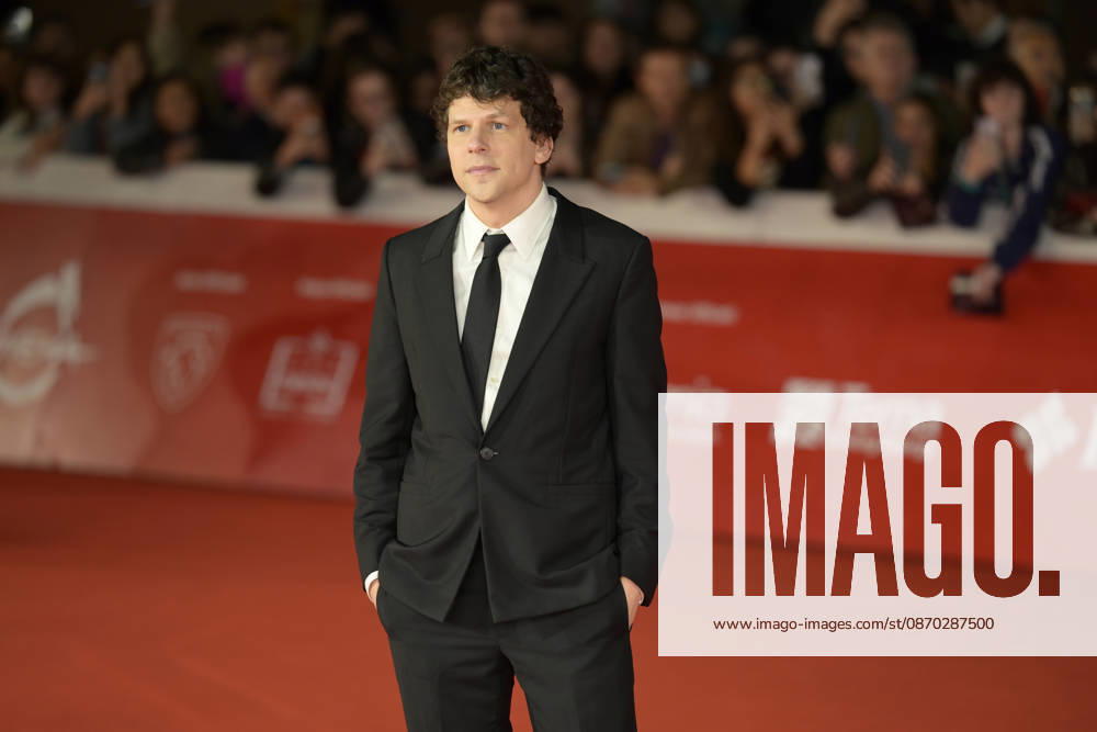 Jesse Eisenberg attends the red carpet of the film The debut at the 2026 Rome Film Fest, held at the Auditorium Parco della Musica. Rome Italy - ZUMAs197 20261021_aaa_s197_452