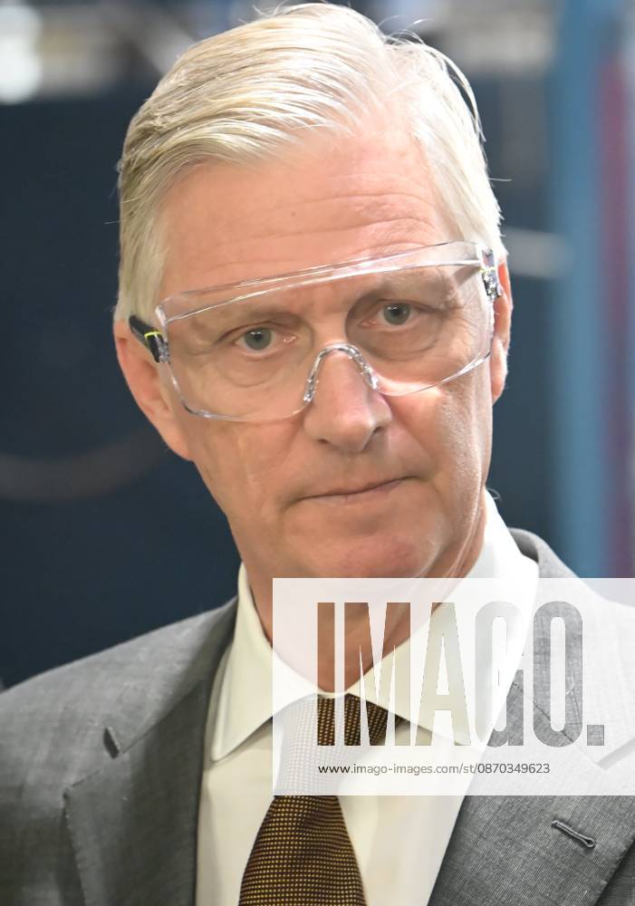 The King Visits Technicity Brussels ANDERLECHT, BELGIUM - OCTOBER 22 : King Philippe visits Technicity.brussels, the training and employment hub for the technology industry, in Anderlecht. Technicity.brussels was established through a public-private partnership and is aimed at job seekers, employees seeking retraining or further education, and students and teachers from secondary schools and colleges. The organization offers hands-on technical training and actively assists participants in finding a job. Companies can turn to it for continuing education for their staff or to rent modern technical infrastructure. During his visit, the King toured four training workshopselevator technology; HVAC and refrigeration technology; welding; and ele