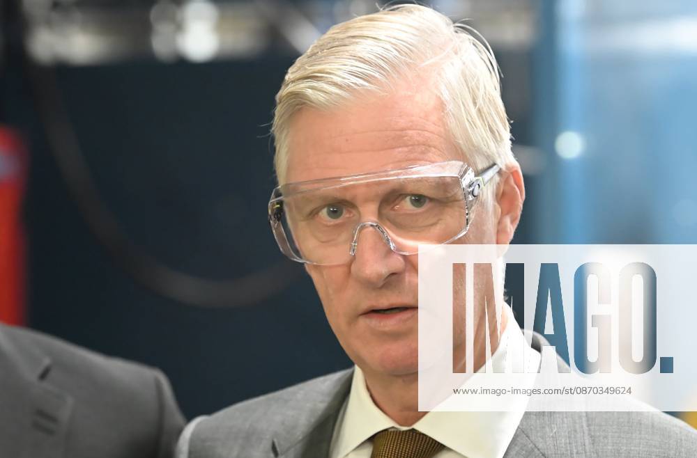 The King Visits Technicity Brussels ANDERLECHT, BELGIUM - OCTOBER 22 : King Philippe visits Technicity.brussels, the training and employment hub for the technology industry, in Anderlecht. Technicity.brussels was established through a public-private partnership and is aimed at job seekers, employees seeking retraining or further education, and students and teachers from secondary schools and colleges. The organization offers hands-on technical training and actively assists participants in finding a job. Companies can turn to it for continuing education for their staff or to rent modern technical infrastructure. During his visit, the King toured four training workshopselevator technology; HVAC and refrigeration technology; welding; and ele