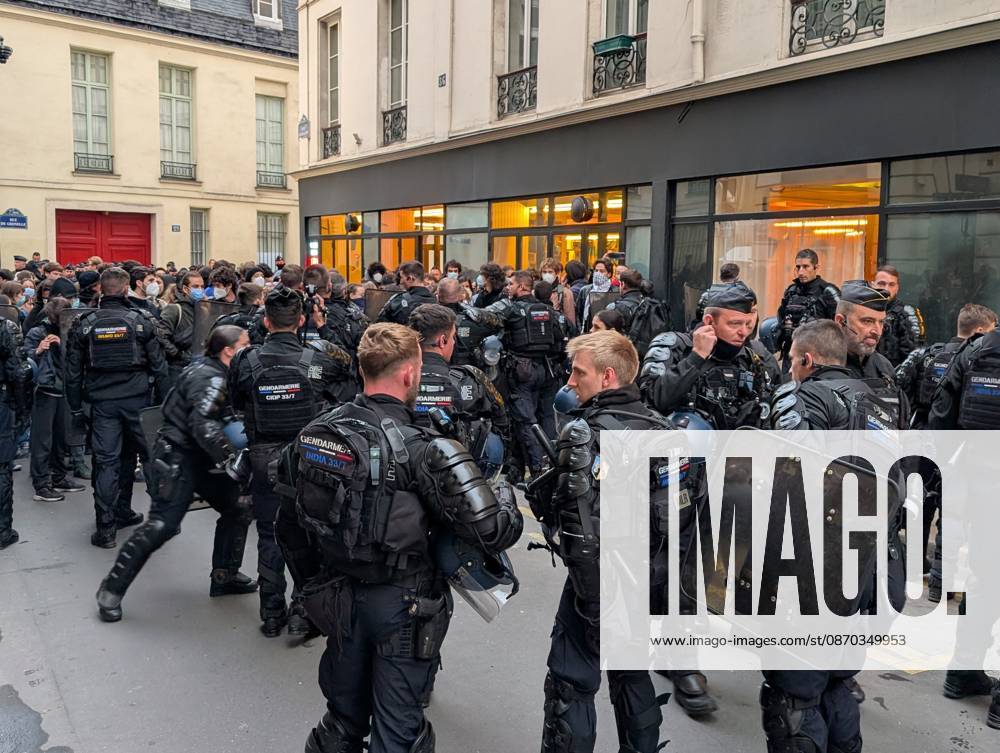 Students stage sit-in protest at Sciences Po Paris PARIS, FRANCE - OCTOBER 22: French gendarmerie officers form a security cordon as students stage a protest at Sciences Po Paris in Paris, France, on October 22, 2026. Officers holding riot shields face a crowd of protesters gathered on a street near the institution. Luc Auffret Anadolu Paris France. Editorial use only. Please get in touch for any other usage.