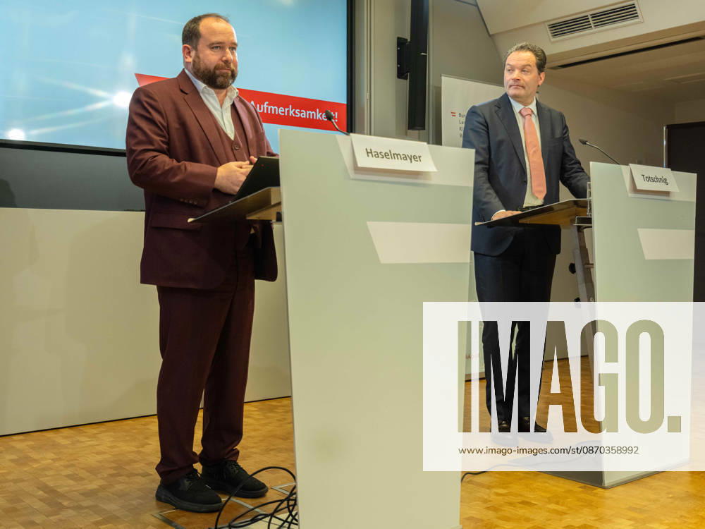 Presentation at the Federal Ministry of Agriculture and Forestry (BMLUK) by Norbert Totschnig, ÖVP, Managing Director of Haselmayer IFDD and Federal Minister of Agriculture and Forestry, Climate and Environmental Protection, Regions, and Water Management, Norbe