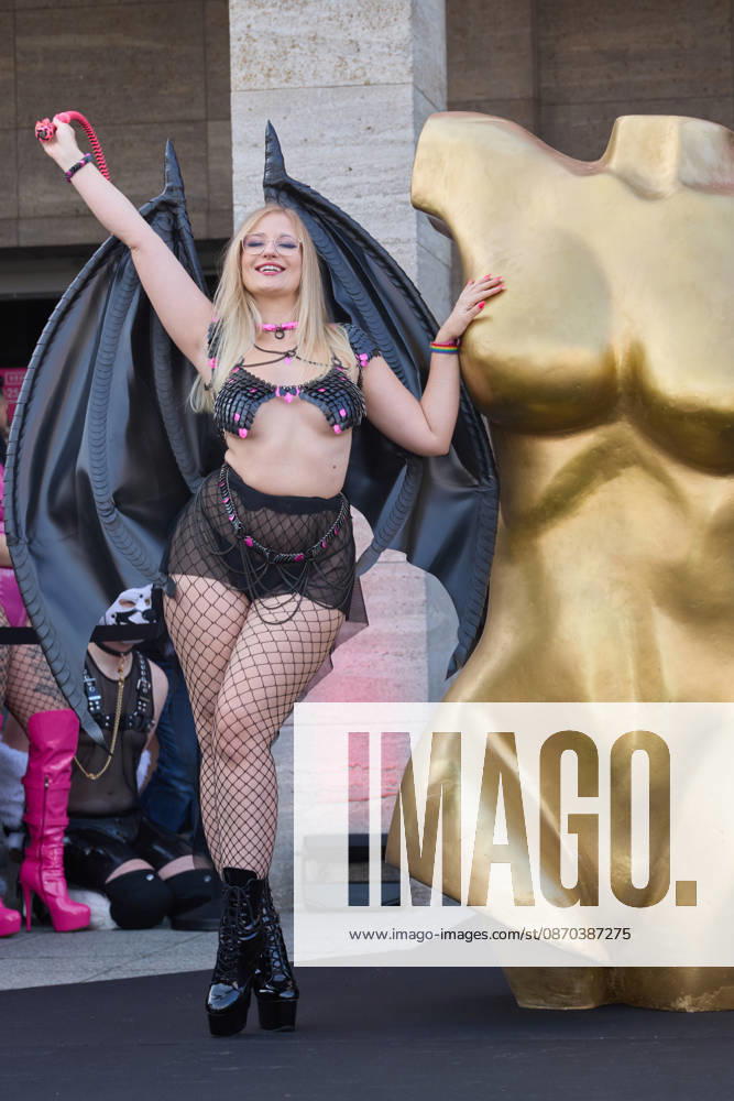 Mika Nox: Opening of the 29th VENUS Adult Entertainment Fair at Messe Berlin on October 22, 2026 29 VENUS