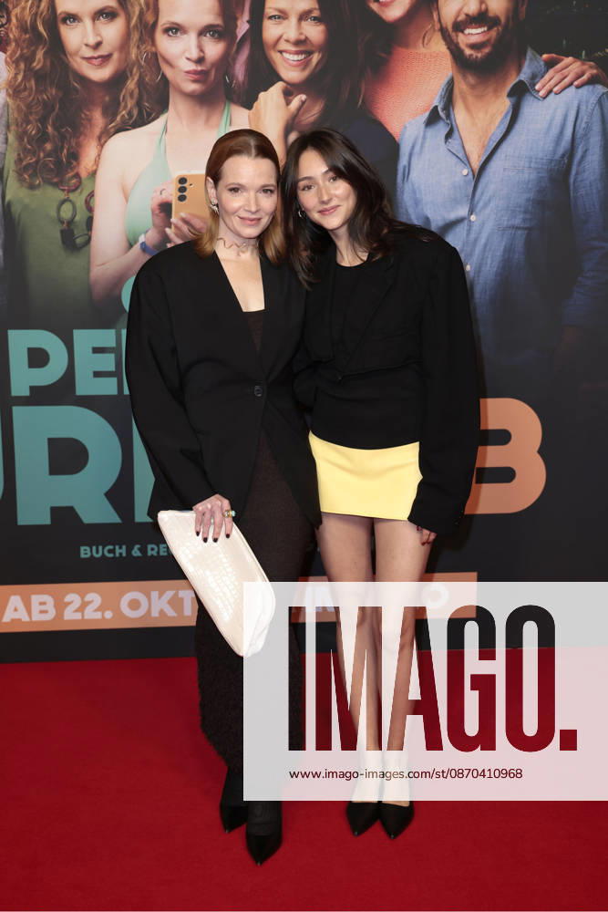 Karoline Herfurth and Emily Kusche at the premiere of *Der perfekte Urlaub* on October 22, 2026, in Berlin Karoline Herfurth and Emily Kusche during the premiere of *Der perfekte Urlaub* at Zoo Palast on October 22, 2026 in Berlin, Germany. The premiere of *Der perfekte Urlaub* in Berlin