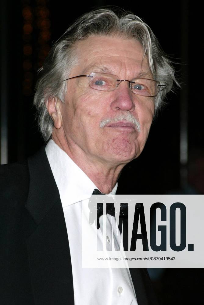 NEW YORK, NY- JUNE 11: Tom Skerritt arrives for the 60th Annual Tony Awards held at Radio City Music Hall, on June 11, 2006, in New York City.