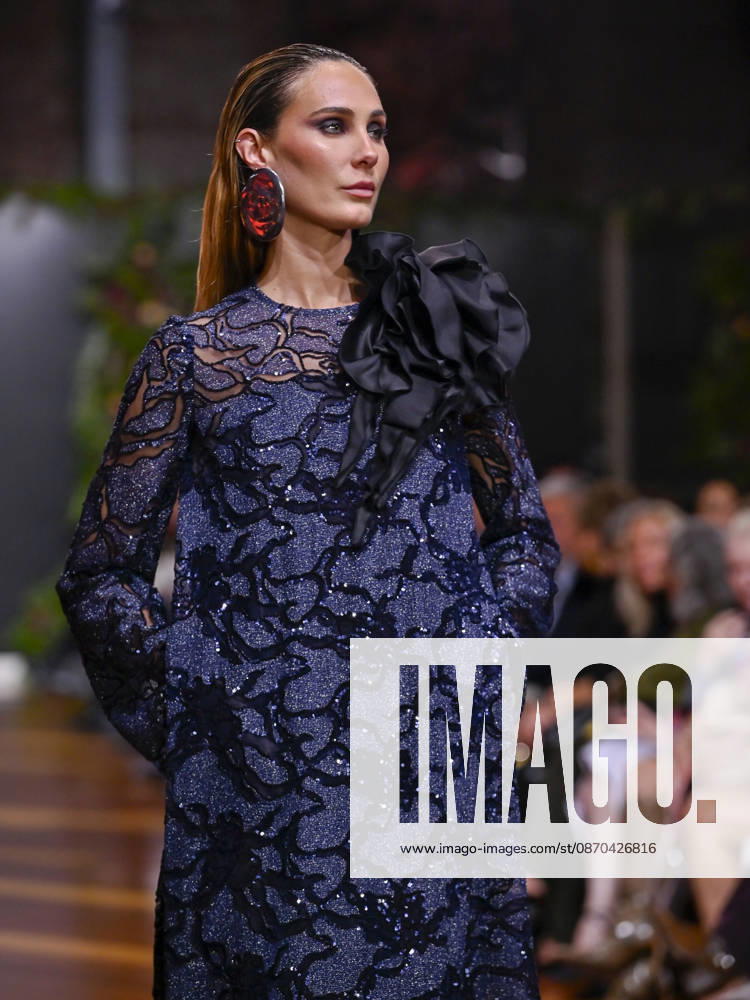A model walks the runway during the RAFAEL URQUIZAR fashion show, as part of Atelier Couture, held at the Fabrica de Tapices, on october 20, 2026, in Madrid, Spain. Madrid Spain - ZUMAc312 20261022_zsp_c312_007