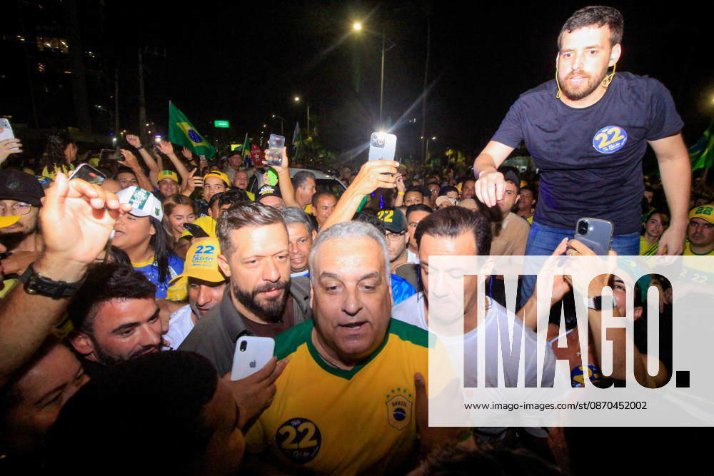 MACEIó, AL - 22.10.2026: ALFREDO GASPAR NO BLOCO DO 22 EM MACEIó - Vice-presidential candidate Alfredo Gaspar (PL) participated on Thursday night (22) in the 22 block in Maceió which drew a crowd to the beaches of Jatiúca and Ponta Verde x3037039x GUIDOxJR.
