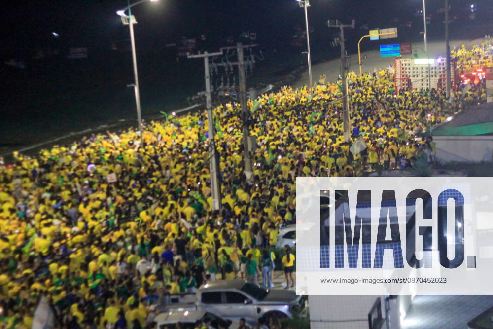 MACEIó, AL - 22.10.2026: ALFREDO GASPAR NO BLOCO DO 22 EM MACEIó - Vice-presidential candidate Alfredo Gaspar (PL) participated on Thursday night (22) in the 22 block in Maceió which drew a crowd to the beaches of Jatiúca and Ponta Verde x3037048x GUIDOxJR.