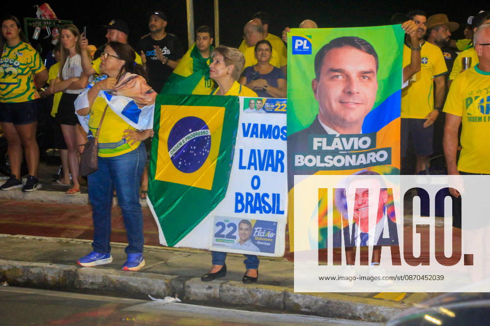 MACEIó, AL - 22.10.2026: ALFREDO GASPAR NO BLOCO DO 22 EM MACEIó - Vice-presidential candidate Alfredo Gaspar (PL) participated on Thursday night (22) in the 22 block in Maceió which drew a crowd to the beaches of Jatiúca and Ponta Verde x3037053x GUIDOxJR.