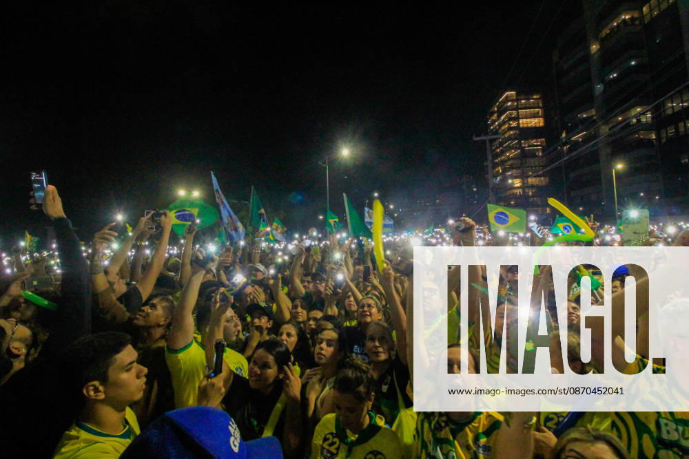 MACEIó, AL - 22.10.2026: ALFREDO GASPAR NO BLOCO DO 22 EM MACEIó - Vice-presidential candidate Alfredo Gaspar (PL) participated on Thursday night (22) in the 22 block in Maceió which drew a crowd to the beaches of Jatiúca and Ponta Verde x3037055x GUIDOxJR.