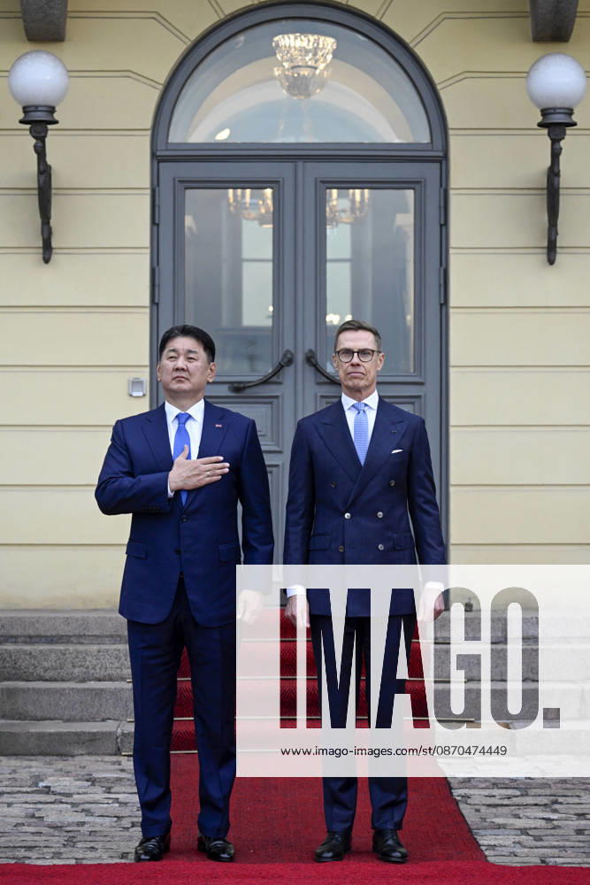 Mongolian President Ukhnaa Khurelsukh (left) and Finnish President Alexander Stubb outside the Presidential Palace during the welcoming ceremony of the visit of the President of Mongolia in Helsinki, Finland on October 23, 2026. - MARKKU ULANDER Helsinki Finland