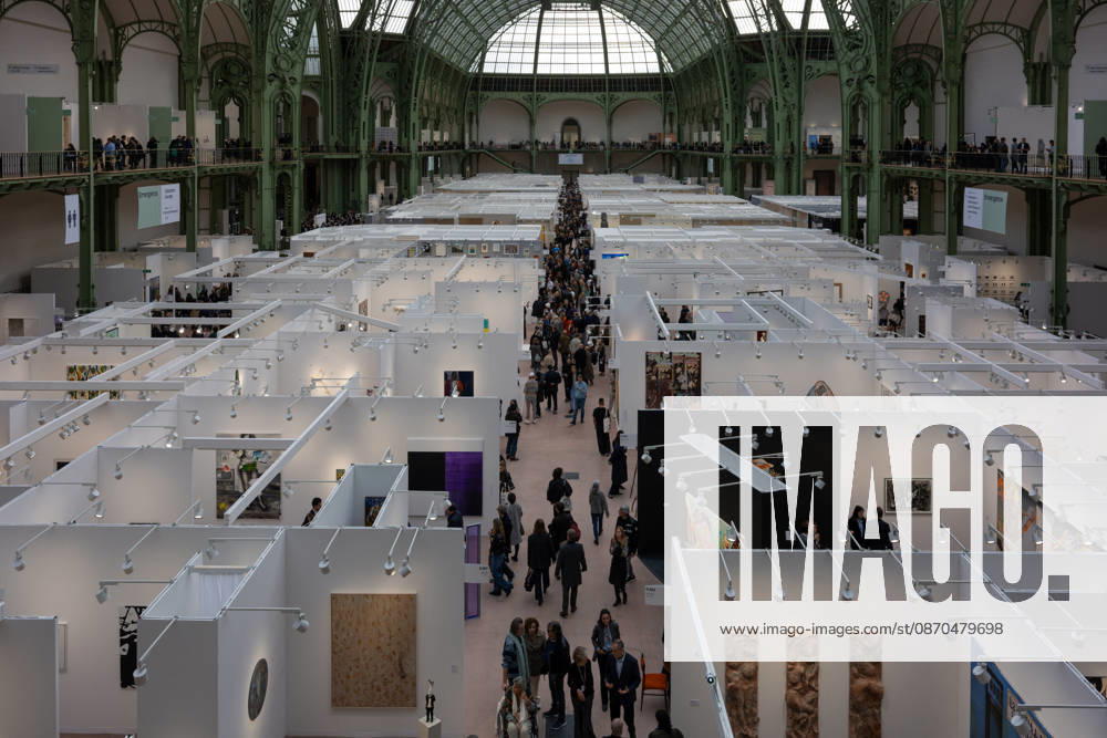 Art Basel Fair to Close Earlier than Scheduled - Paris Art Basel fair, held at Grand Palais, will close before scheduled time, because of demonstrations in Paris and after calls online to attack it and demonstrate inside, as seen in Paris, France on October 22, 2026. Photo by Ammar Abd Rabbo ABACAPRESS.COM Paris Ile-de-France France