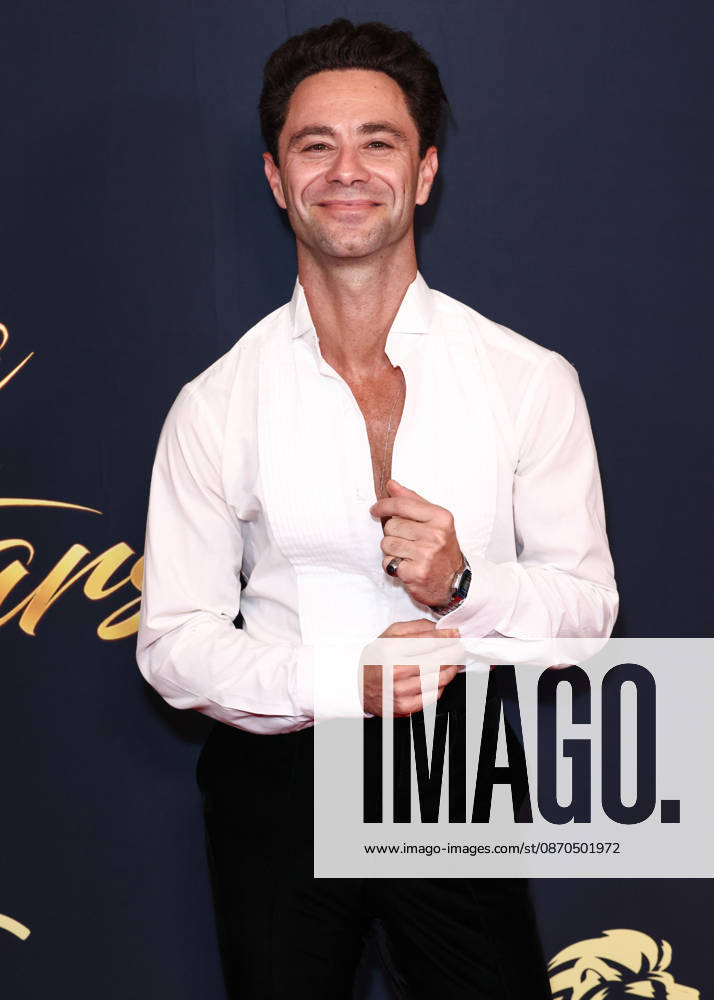 Dancers Against Cancer s Gala Of The Stars 2026 BEVERLY HILLS, LOS ANGELES, CALIFORNIA, USA - OCTOBER 22: Sasha Farber arrives at Dancers Against Cancer s Gala Of The Stars 2026 held at The Beverly Hilton Hotel on October 22, 2026 in Beverly Hills, Los Angeles, California, United States. Beverly Hills The Beverly Hilton Hotel California United States
