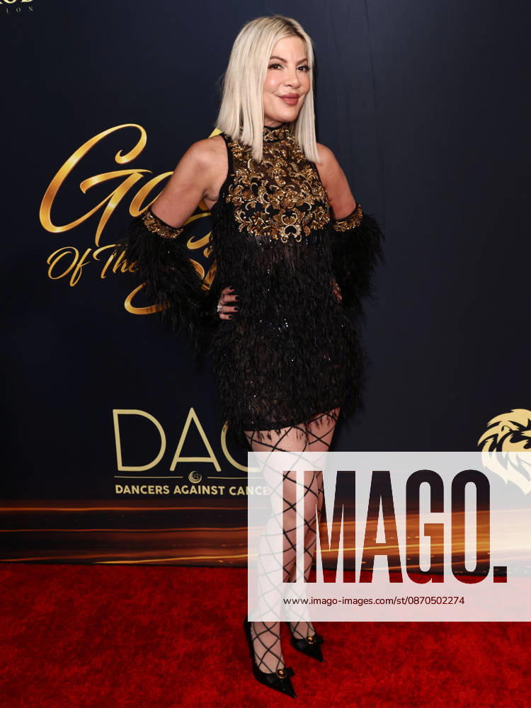 Dancers Against Cancer s Gala Of The Stars 2026 BEVERLY HILLS, LOS ANGELES, CALIFORNIA, USA - OCTOBER 22: Tori Spelling arrives at Dancers Against Cancer s Gala Of The Stars 2026 held at The Beverly Hilton Hotel on October 22, 2026 in Beverly Hills, Los Angeles, California, United States. Beverly Hills The Beverly Hilton Hotel California United States
