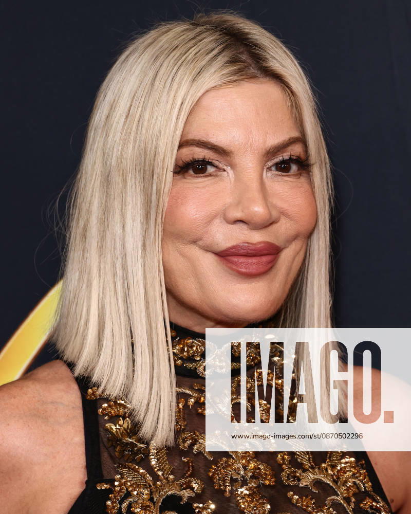 Dancers Against Cancer s Gala Of The Stars 2026 BEVERLY HILLS, LOS ANGELES, CALIFORNIA, USA - OCTOBER 22: Tori Spelling arrives at Dancers Against Cancer s Gala Of The Stars 2026 held at The Beverly Hilton Hotel on October 22, 2026 in Beverly Hills, Los Angeles, California, United States. Beverly Hills The Beverly Hilton Hotel California United States