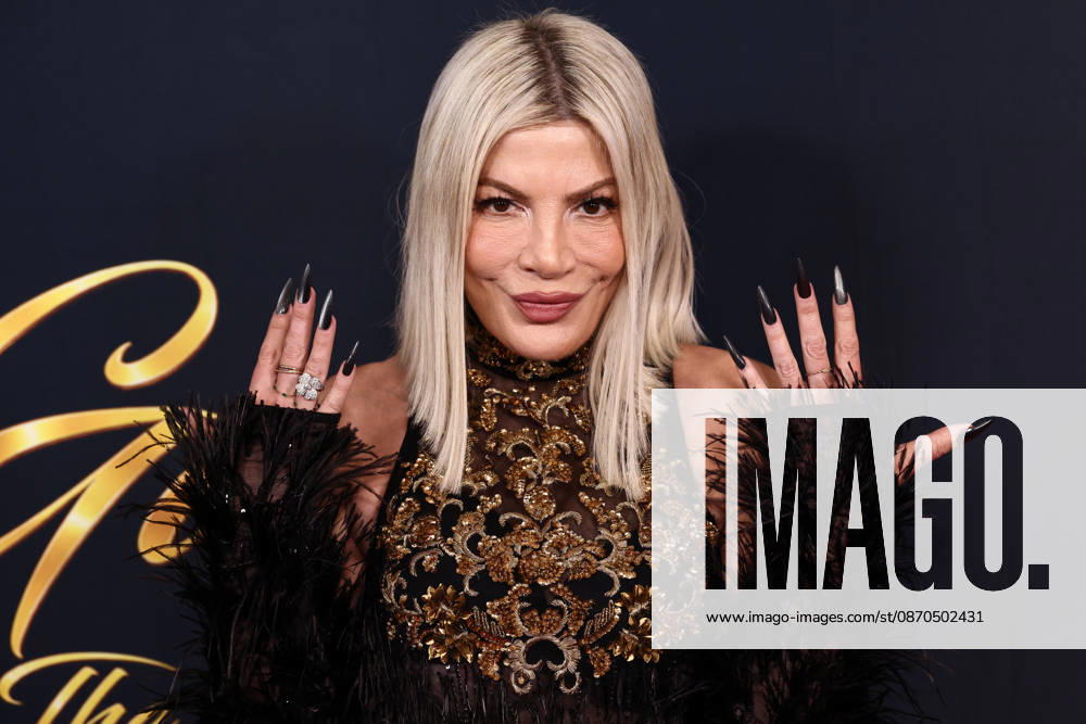 Dancers Against Cancer s Gala Of The Stars 2026 BEVERLY HILLS, LOS ANGELES, CALIFORNIA, USA - OCTOBER 22: Tori Spelling arrives at Dancers Against Cancer s Gala Of The Stars 2026 held at The Beverly Hilton Hotel on October 22, 2026 in Beverly Hills, Los Angeles, California, United States. Beverly Hills The Beverly Hilton Hotel California United States