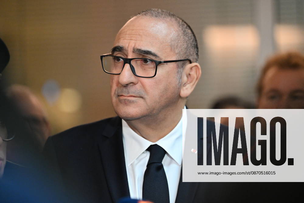 Deadly drive-by shooting attack in Paris suburb of Trappes TRAPPES, FRANCE - OCTOBER 23: France s Interior Minister Laurent Nunez speaks to the press members following a shooting killing at least one person and injuring four others according to police sources, in Trappes, Paris suburb, France on October 23, 2026. Mustafa Yalcin Anadolu Trappes France. Editorial use only. Please get in touch for any other usage.