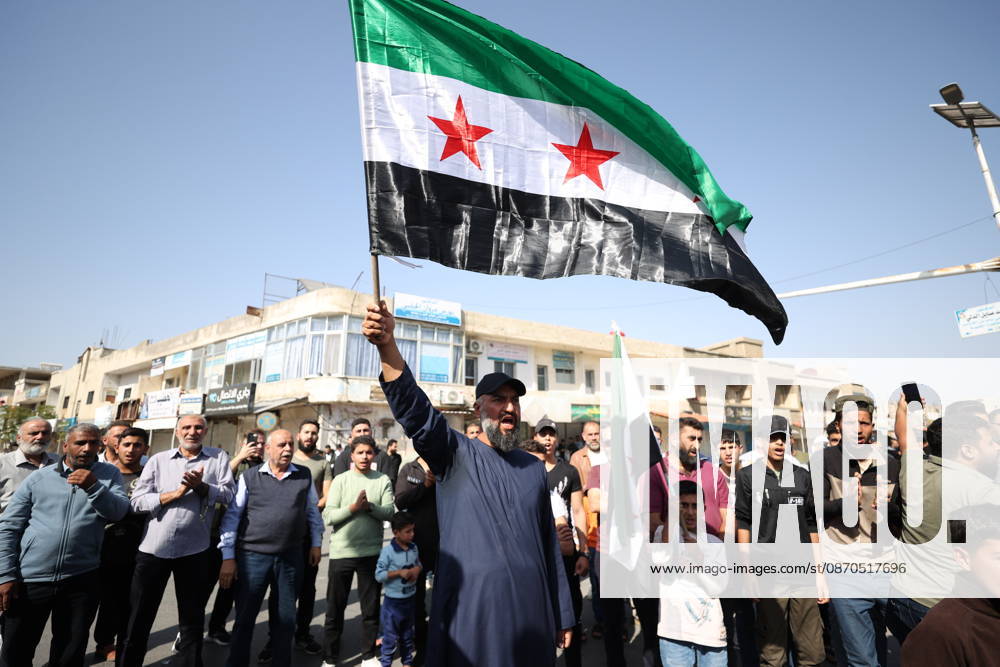 Protest against Israel’s ongoing attacks and violations in Syria QUNEITRA, SYRIA - OCTOBER 23: Syrians gather to protest the Israeli army’s attacks, raids and violations on border areas in Quneitra, Syria on October 23, 2026. Izz Aldien Alqasem Anadolu Quneitra Syria. Editorial use only. Please get in touch for any other usage.
