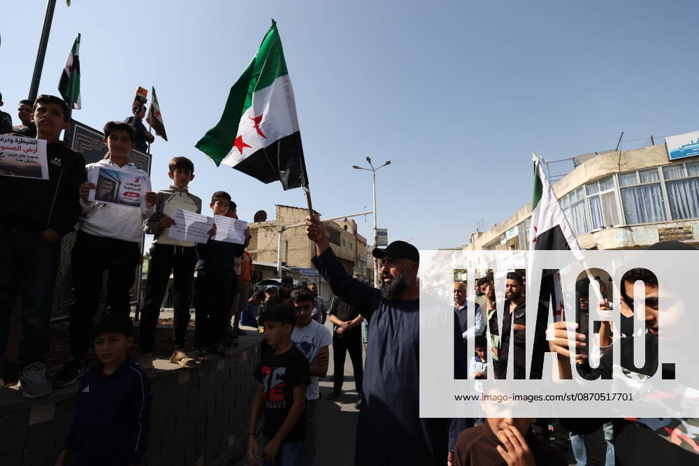Protest against Israel’s ongoing attacks and violations in Syria QUNEITRA, SYRIA - OCTOBER 23: Syrians gather to protest the Israeli army’s attacks, raids and violations on border areas in Quneitra, Syria on October 23, 2026. Izz Aldien Alqasem Anadolu Quneitra Syria. Editorial use only. Please get in touch for any other usage.