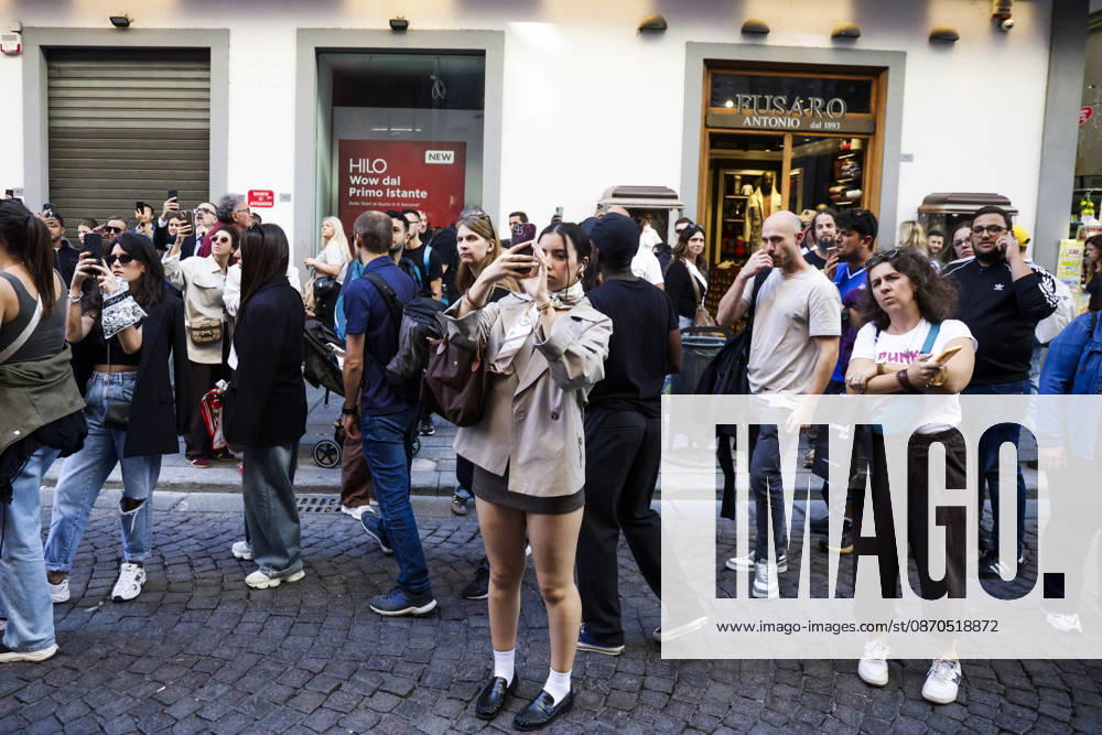Activists Target Banks Over Cost-of-Living Crisis Activists from Insurgencia, together with the Argo and Kaos collectives, are organising a protest outside the Intesa Sanpaolo offices on Via Toledo in Naples. Some protesters are dressed as Spider-Man and are waving banners bearing the Neapolitan slogan ˜Pusate e sord!. The activists accuse the banks of continuing to make excessive profits whilst ordinary people face growing financial hardship, and criticise the Meloni government for its response to the recent disruptions to fuel and food supplies. Napoli October 23 2026, ABP17501