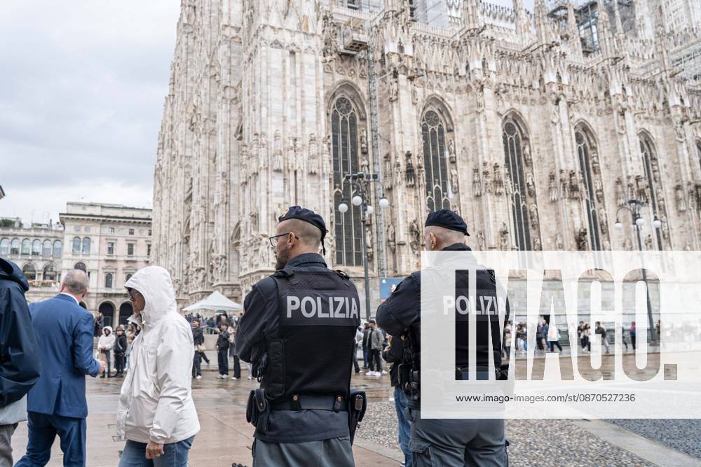 IPA90074231 - Milan, 10 26 23. The city center is preparing for tomorrows heavily secured Saturday ahead of the march. From police and Carabinieri checkpoints at the Duomo to storefronts reinforced with panels to prevent break-ins on Via Torino.