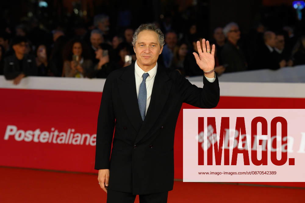 News - Rome Film Fest 2026 - Day 11 Claudio Santamaria attends the red carpet Se Domani Non Torno Premiere during the 21th Rome Film Fest at Auditorium Parco della Musica on October 23, 2026 in Rome, Italy. Rome Auditorium Parco della Musica Ennio Morricone Italy