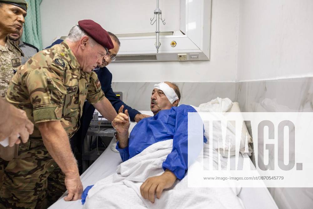 Jordan s King Abdullah II visits victims of church attack in hospital KARAK, JORDAN - OCTOBER 23: (---- - MANDATORY CREDIT - ROYAL COURT OF JORDAN HANDOUT - NO MARKETING NO ADVERTISING CAMPAIGNS - DISTRIBUTED AS A SERVICE TO CLIENTS----) Jordan s King Abdullah II visits victims receiving treatment at Prince Ali bin Al Hussein Military Hospital following an armed attack on a church that leaves seven people dead and 27 others injured in Karak, Jordan, on October 23, 2026. Royal Court of Jordan Handout Anadolu Karak Jordan. Editorial use only. Please get in touch for any other usage.