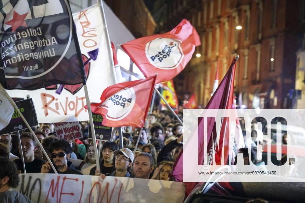 Protesters Clash with Police in Naples Students, trade union members and activists from Potere al Popolo take part in a demonstration against the rising cost of living in Piazza Municipio. Clashes between demonstrators and police break out during the protest. ABP18144