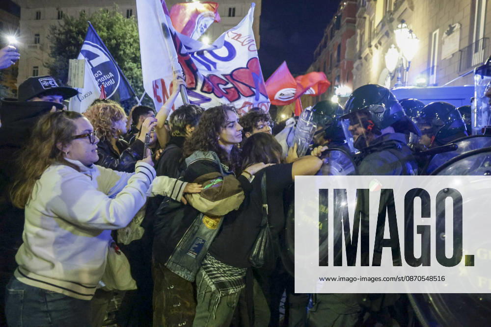 Protesters Clash with Police in Naples Students, trade union members and activists from Potere al Popolo take part in a demonstration against the rising cost of living in Piazza Municipio. Clashes between demonstrators and police break out during the protest. ABP18746
