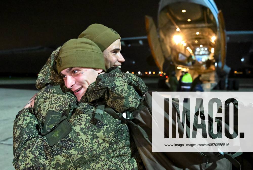 Belarus Russia Ukraine Military Operation POWs Exchange 9271478 23.10.2026 Russian prisoners of war, released from Ukrainian captivity amid Russia s military operation in Ukraine, react upon arrival at an airfield in Moscow region, Russia. Russia and Ukraine on October 23 completed a swap of 270 prisoners of war each. Ilya Pitalev Sputnik Moscow region Russia
