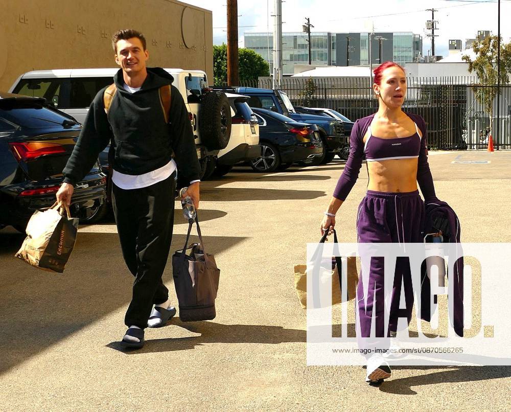 EXCLUSIVE: Tyler Cameron and Sharna Burgess Arrive To DWTS Rehearsal Together Friday EXCLUSIVE: Tyler Cameron and Sharna Burgess are seen arriving at the Dancing With The Stars rehearsals. 23 Oct 2026 Pictured: Tyler Cameron and Sharna Burgess.