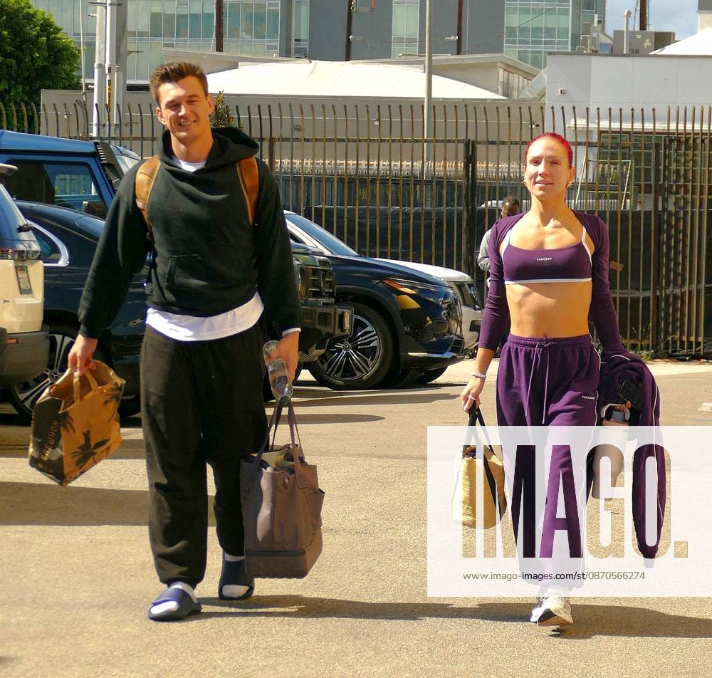 EXCLUSIVE: Tyler Cameron and Sharna Burgess Arrive To DWTS Rehearsal Together Friday EXCLUSIVE: Tyler Cameron and Sharna Burgess are seen arriving at the Dancing With The Stars rehearsals. 23 Oct 2026 Pictured: Tyler Cameron and Sharna Burgess.