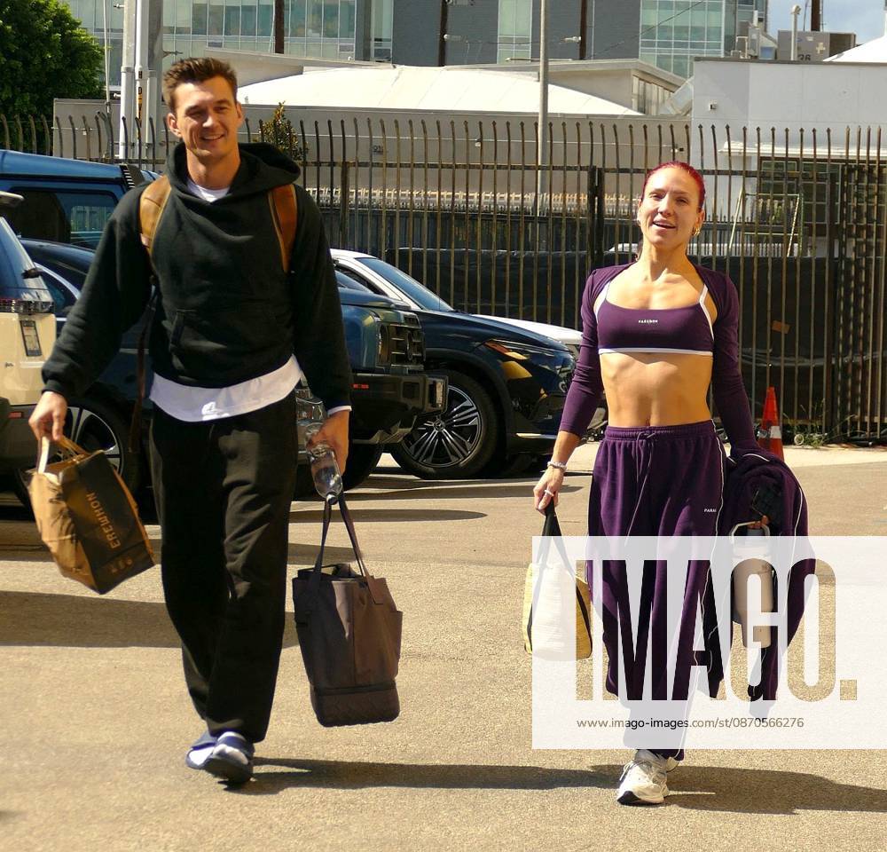 EXCLUSIVE: Tyler Cameron and Sharna Burgess Arrive To DWTS Rehearsal Together Friday EXCLUSIVE: Tyler Cameron and Sharna Burgess are seen arriving at the Dancing With The Stars rehearsals. 23 Oct 2026 Pictured: Tyler Cameron and Sharna Burgess.