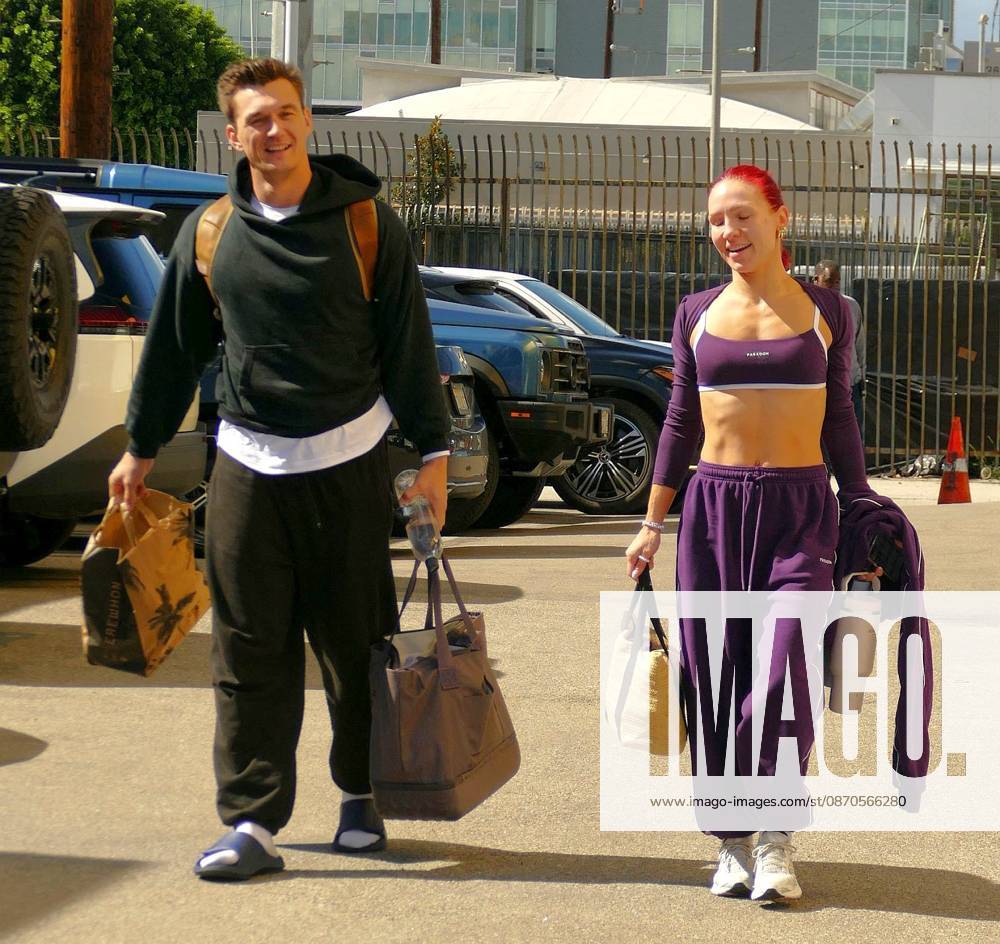 EXCLUSIVE: Tyler Cameron and Sharna Burgess Arrive To DWTS Rehearsal Together Friday EXCLUSIVE: Tyler Cameron and Sharna Burgess are seen arriving at the Dancing With The Stars rehearsals. 23 Oct 2026 Pictured: Tyler Cameron and Sharna Burgess.