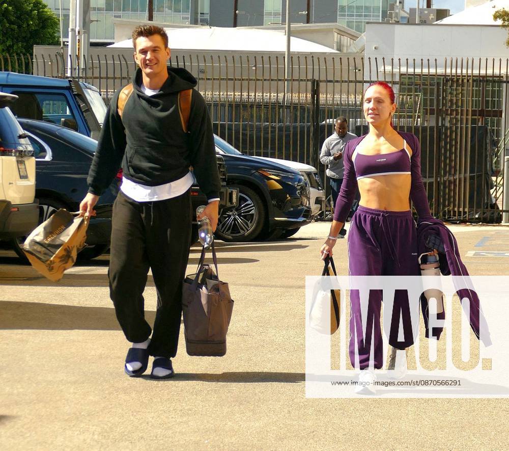 EXCLUSIVE: Tyler Cameron and Sharna Burgess Arrive To DWTS Rehearsal Together Friday EXCLUSIVE: Tyler Cameron and Sharna Burgess are seen arriving at the Dancing With The Stars rehearsals. 23 Oct 2026 Pictured: Tyler Cameron and Sharna Burgess.