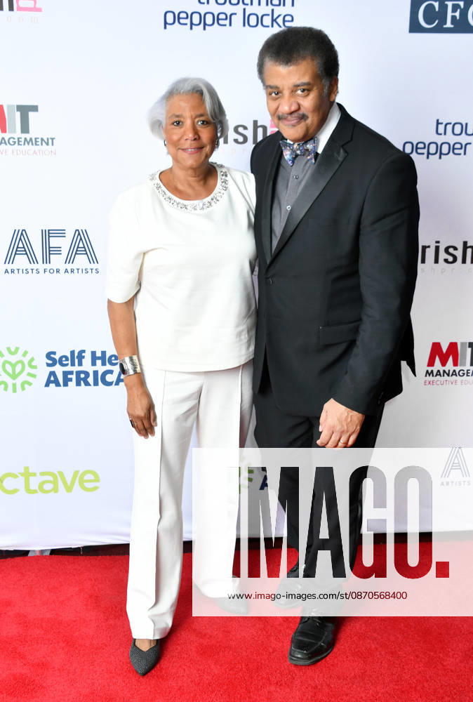 NEW YORK, NY- OCTOBER 23: Lynn Tyson and Neil deGrasse Tyson at Self Help Africas 16th Annual Change-Makers Ball honoring Kenan Thompson with the 2026 Empowering Africa Award on October 23, 2026 at The Lighthouse at Chelsea Piers in New York City.